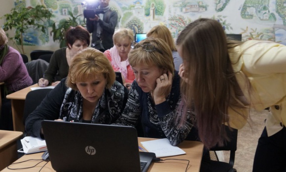 Проект бібліотеки « Діти – дорослим », заняття з фотошопу веде Марія Дучева